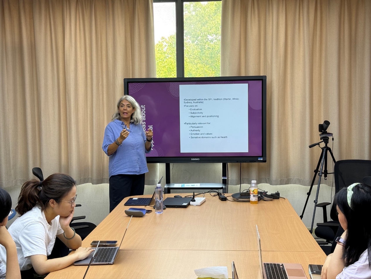 评价分析视角下的慢性病与慢性疼痛话语研究——智利天主教大学Mariana Pascual副教授学术讲座综述