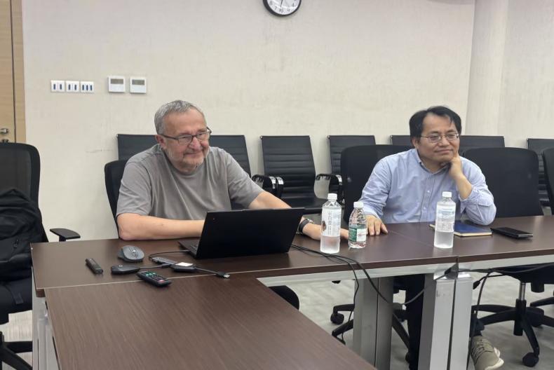 维也纳大学Vladimir Biti教授受邀为e8体育官网师生作学术讲座